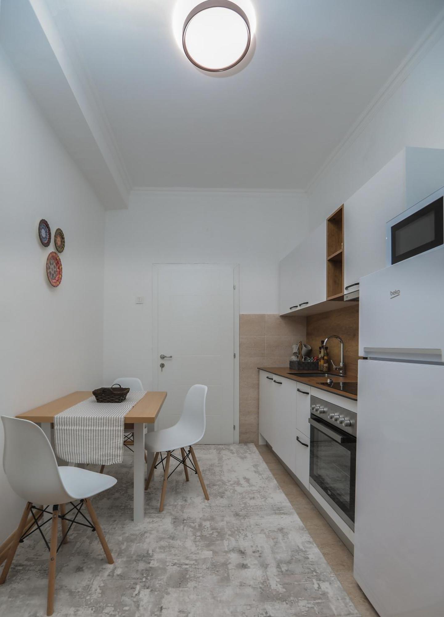 Central M - 5 Apartments Skopje Bagian luar foto