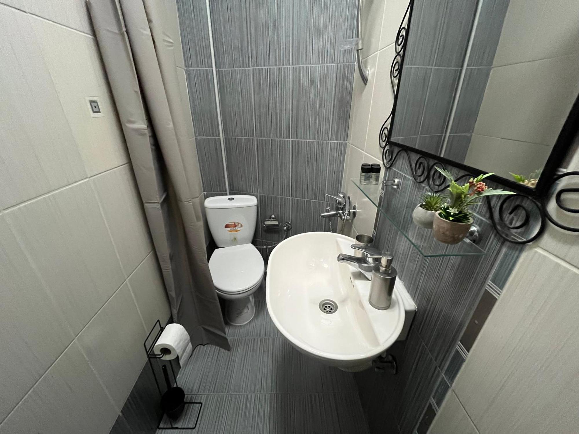 Central M - 5 Apartments Skopje Ruang foto