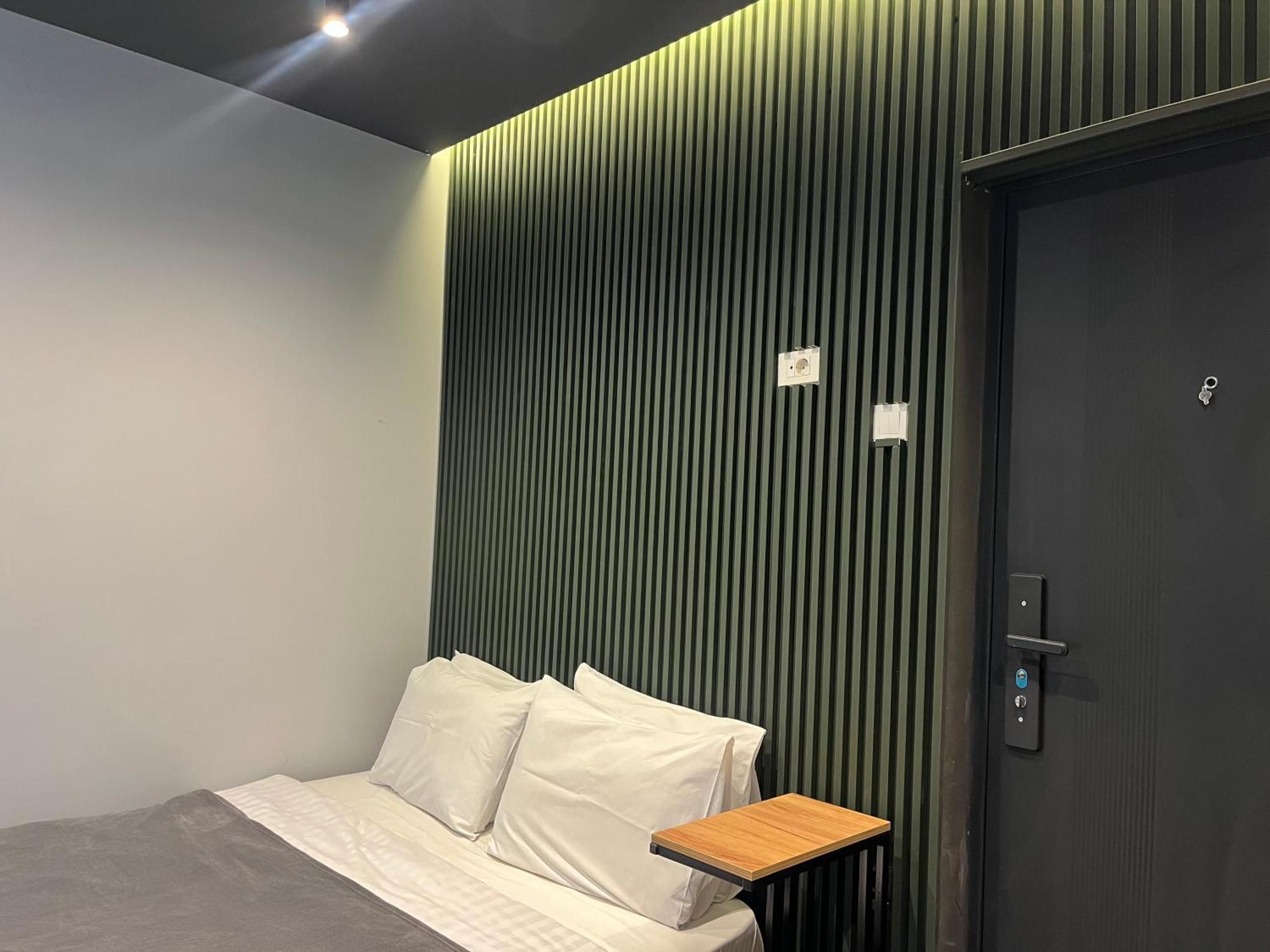 Central M - 5 Apartments Skopje Bagian luar foto