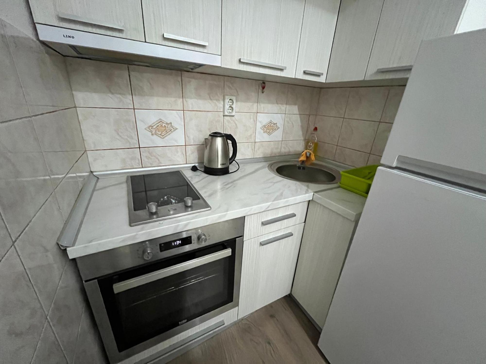 Central M - 5 Apartments Skopje Ruang foto